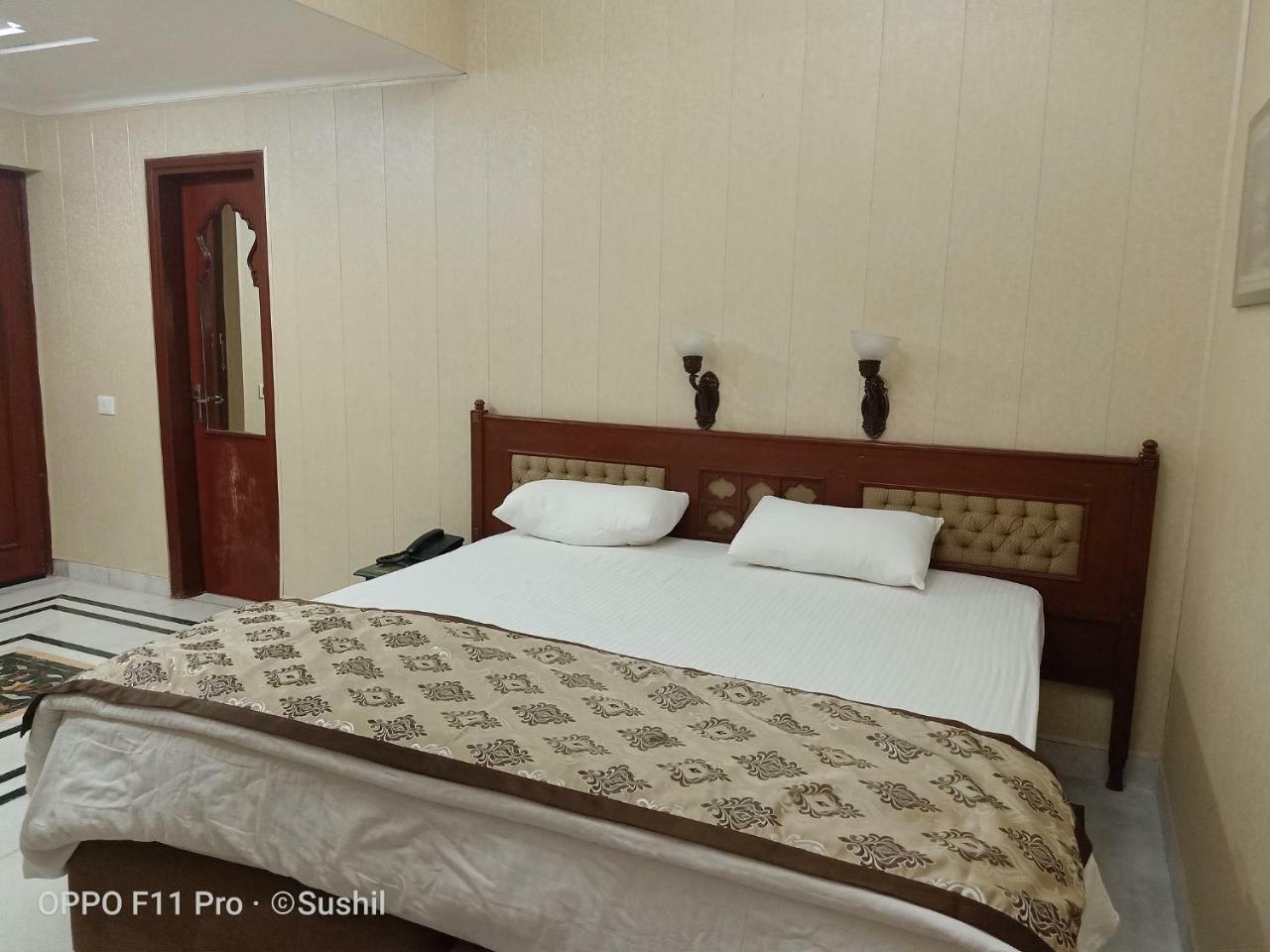 The Orchha Resort Luaran gambar